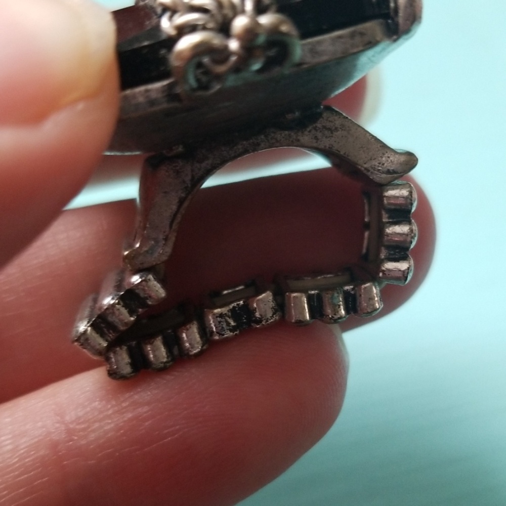 Stretch statement ring - Picture 3 of 4
